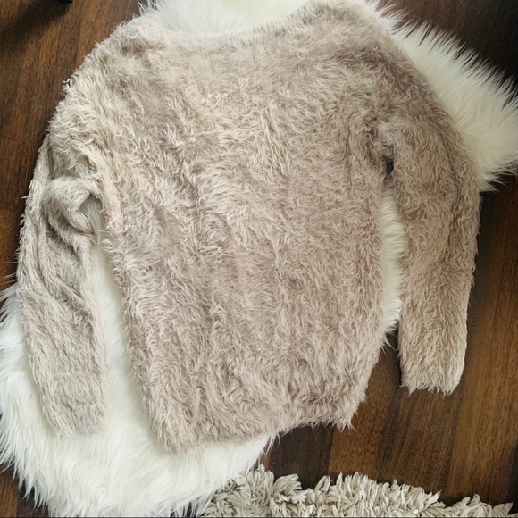 TNA Fuzzy Sweater - Picture 4 of 4